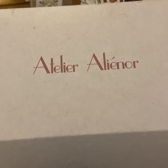 Shoes/espadrilles - Picture 4 of 4